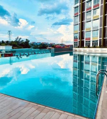 Khaimal Valley Suite - Pool View