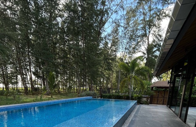 Khao Lak, Pakarang Surfers Beach,Private Pool Villa Sea Views, Full 5* Service