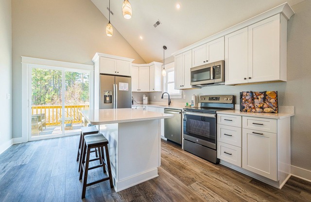 KIL9100 Kilmarlic Player Cottage. Golf Resort, Community Pool & Fitness