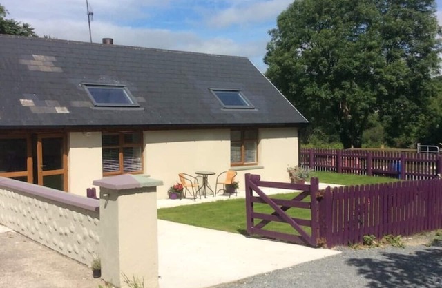 Killarney Saoirse Cottage Sleeps 2 & pet Friendly