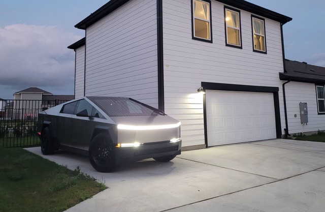 King Bed | 663Mbps Wifi | EV Port | Flex Check-in!