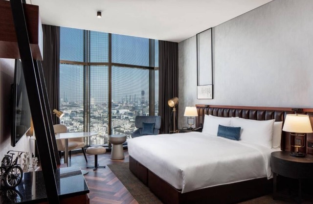 king Guest Room Near Gymnation Bur Dubai By Luxury Bookings