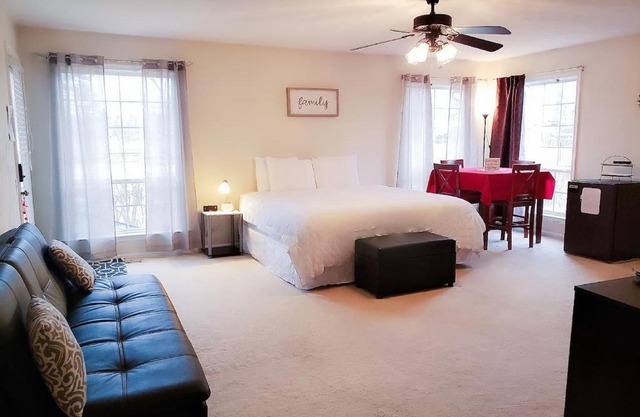 King Guest Suite - A TOGAR Vacation Rental