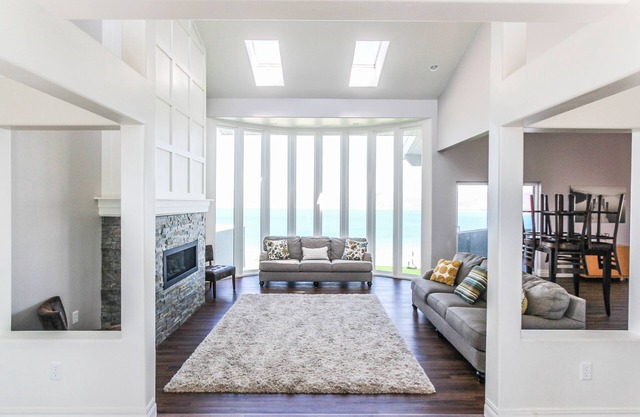 King Of The Mountain, Panoramic View, allows UP TO 40 Guests Completely Seclude