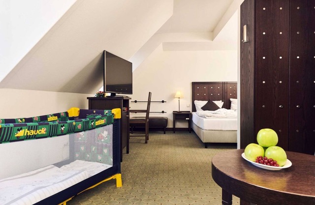 King-size bed family room - Best Western soibelmanns Wittenberg