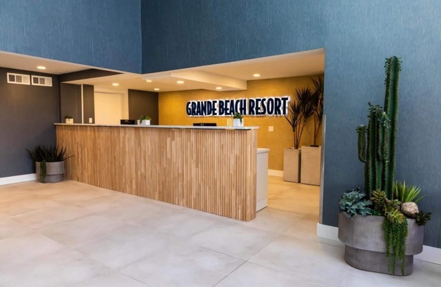 KING SUITE GRANDE BEACH RESORT