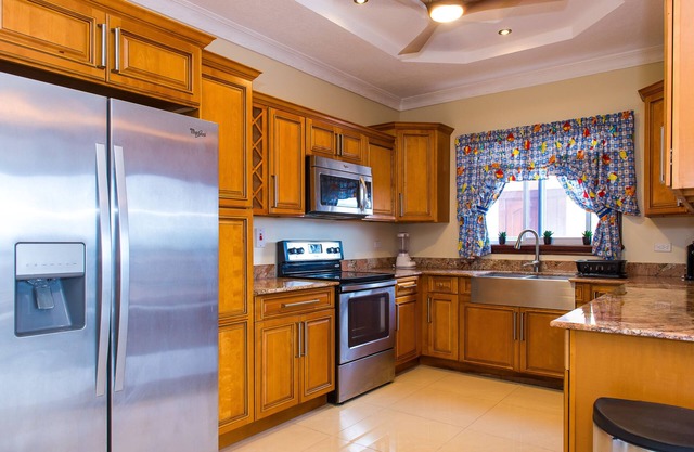 Kingston Luxury Family Retreat