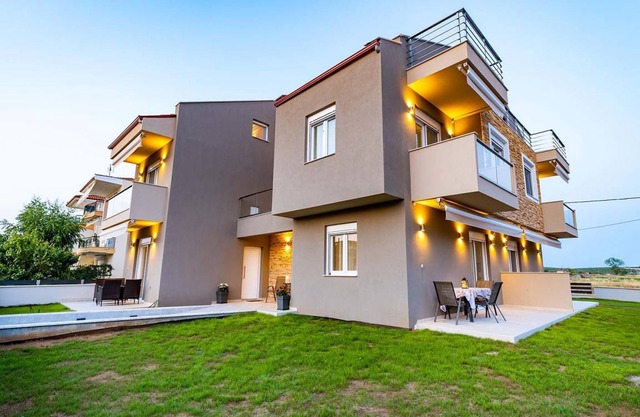 Kiosse Maison 2 by TravelPro Services - Nea F...