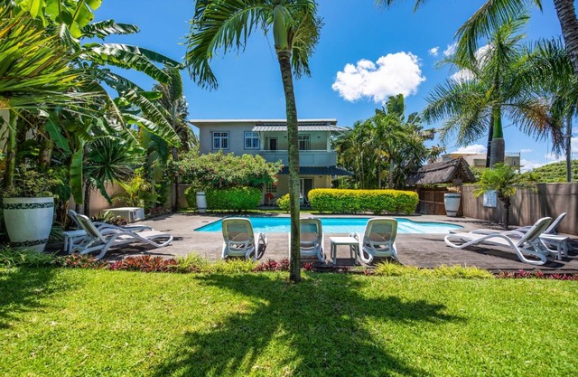 Kisana Residence - Studio with spacious balcony shared pool garden