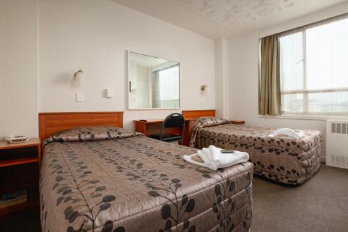 Kiwi Hotel 