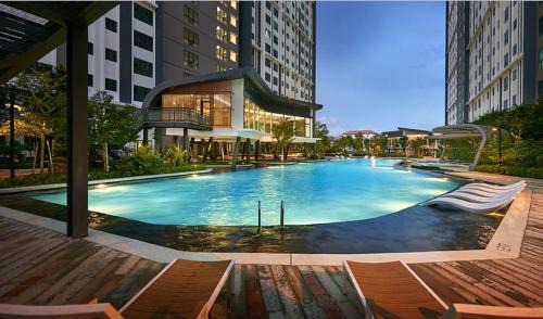 KL M Centura Sentul Kuala Lumpur, Fully Air-Con 2-Bedroom Home