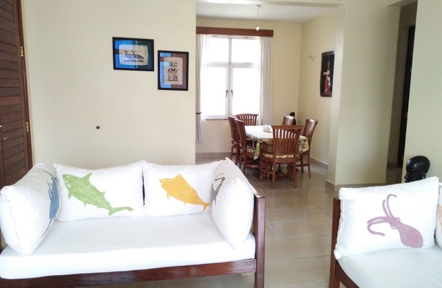 KMA BLOCK B3 SUITE 7, Artistic and Cozy Home, far from Home