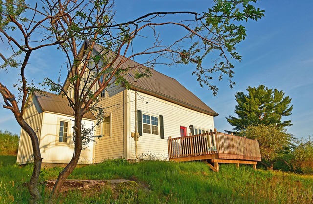 Knotting Hill - A Hidden Gem Retreat in Mahone Bay