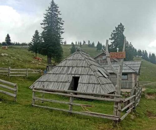 Koča NA PIRČO'V - Gojška planina