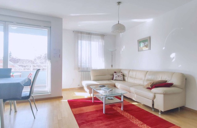 Kruge - 3 bedroom apartment with private parking