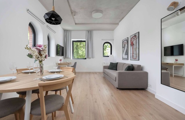 Księcia Witolda 64 | Wrocław | Spacious Apartment | Parking | Air Conditioning |