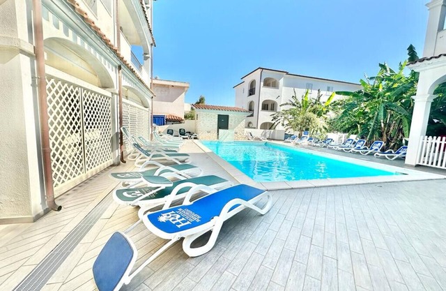 [Kumquat]Apartment in Orosei with a pool view.
