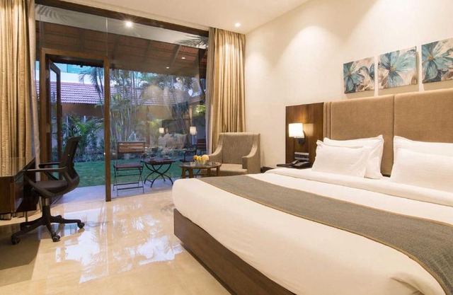 Kwality'S Motel Shiraz