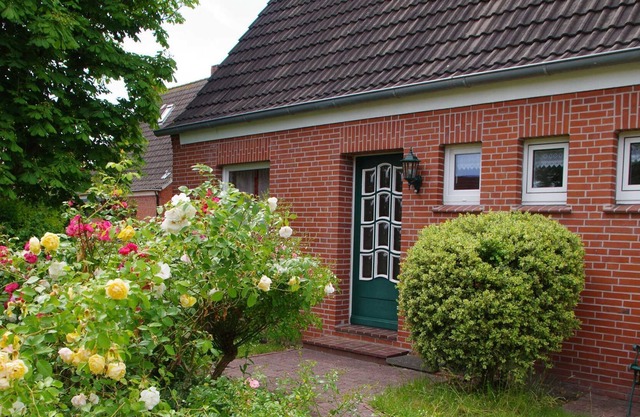 Lüttje Glück 1 - Holiday home Lüttje luck 1 and 2, 45225