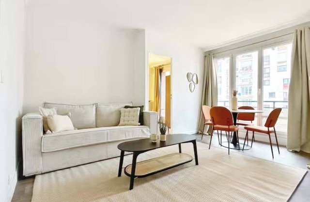 L'Azur du 20ème - apartment with balcony