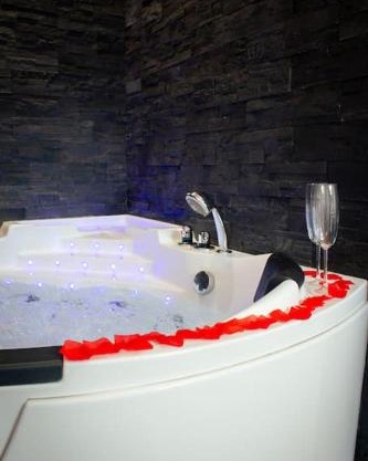 L'escapade - Jacuzzi & Terrasse