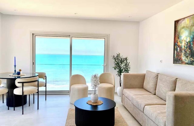 L'onde Turquoise - Waterfront apartment