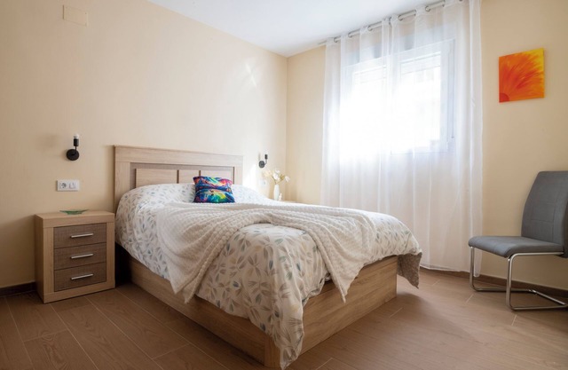 "LA AURORA DE CANDELEDA" Apartment in Candeleda (Ávila) first floor of 1-4 p