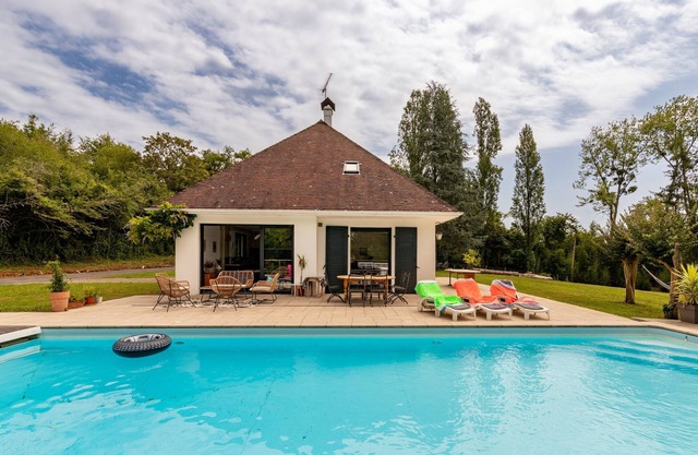 La Belle Salisienne - Maison vue montagne et piscine