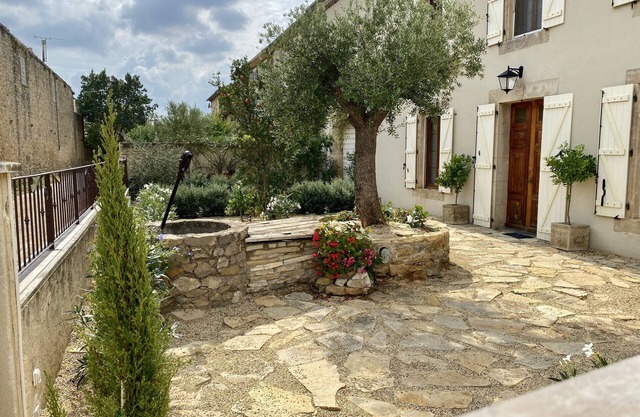 La Bergerie Antoine Lantana King Room - Deluxe South of France Experience