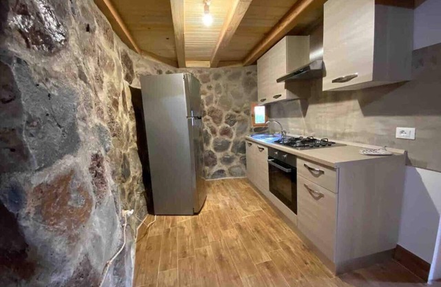 La Casa di Pietra Open-plan studio in a country area