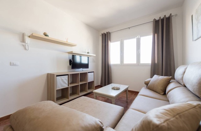 La Madera 2A Urban Home Near the Airport Wifi
