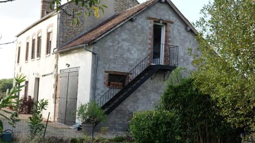 La Maréchalerie, studio authentique au cœur d'un beau village Gâtinais