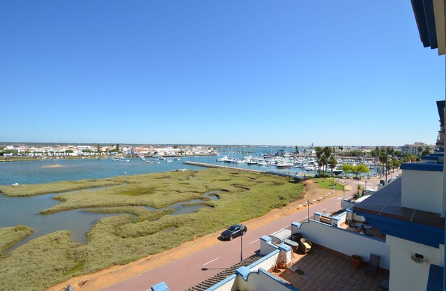 LA MARINA 2 41 - Two Bedroom Apartment, Sleeps 5