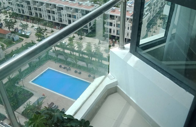 La Mer Halong perfect for romantic couples and families
