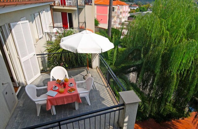 La Meridiana 5 Pax - One Bedroom Apartment, Sleeps 5