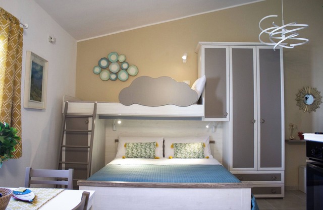 La Nuvoletta - Small villa 7 minutes from the beautiful Arenella beach