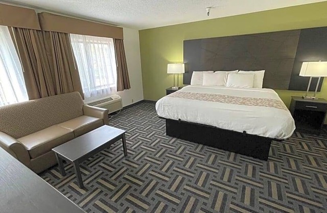 La Quinta Inn by Wyndham Cincinnati North