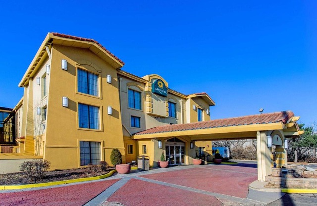 La Quinta Inn by Wyndham Chicago O'Hare Airport