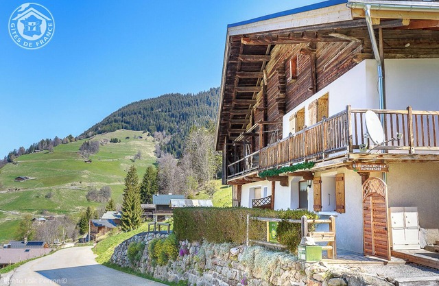 LA REINE DES PRES - BEAUFORT ARECHES
