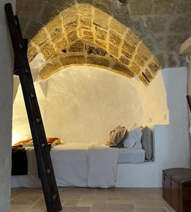 LA SEGRETA DEL CASTELLO, Private Access