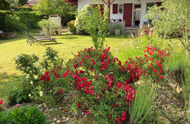 LA TESTE DE BUCH HOUSE WITH LARGE GARDEN, TWO BICYCLES, wifi