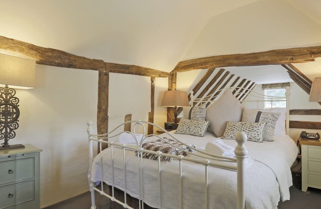 Lady Cottage - One Bedroom House, Sleeps 2
