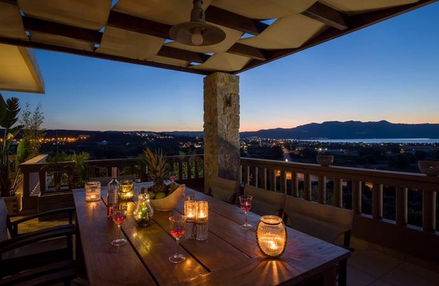 Lady Dafni Villa