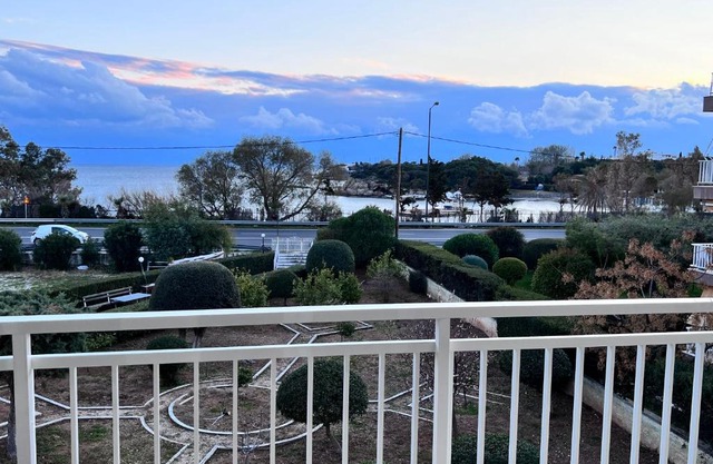 Lagonisi Luxury 2 bedroom appartment by the sea 2