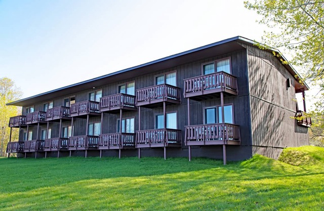 Lake Fanny Hooe Resort- 2nd floor, 2 bed with Balcony