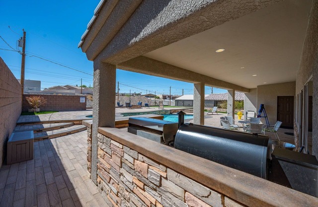 Lake Havasu Luxury Oasis: Heated Pool/spa Mini golf