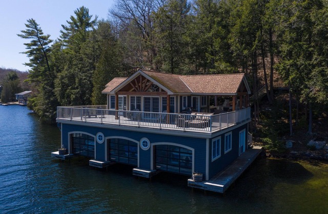 Lake Joseph Stills Bay Retreat