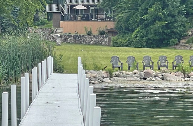 Lake Tippecanoe, Little Tippy retreat—sleeps 12, dog friendly, private lakefront
