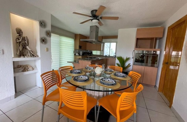 Lake view villa in the heart of the Hotel Zone in Cancun