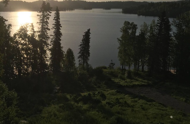 Lakefront Getaway